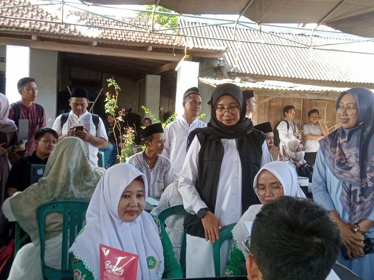 Bupati Ipuk Dan Seluruh Jajarannya, Bukber Bersama Masyarakat Kandangan
