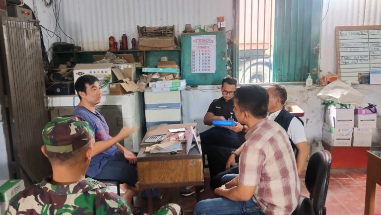 Babinsa Dampingi Kunker Tim Bulog Ke Penggilingan Padi