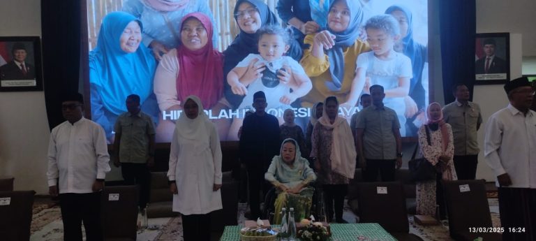 Shinta Nuriyati Wahid Buka PuasaKebangsaan di Banyuwangi