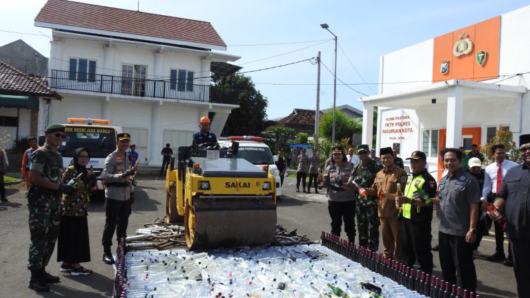 Sinergitas TNI-POLRI, Dandim 0819 Hadiri Apel Operasi Ketupat 2025