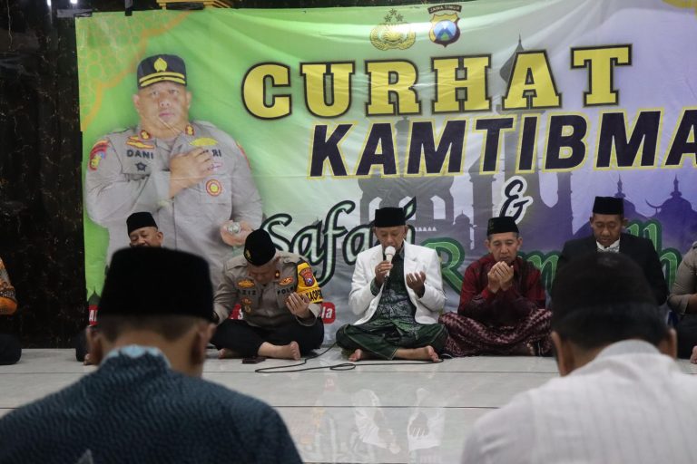 Gelar Curhat Kamtibmas dan Safari Ramadhan di Gempol, Waka Polres Pasuruan Lempar ide Lomba Pos Kamling