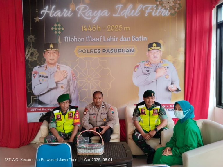 Berikan Rasa Aman Dan Nyaman Saat Mudik Lebaran, Babinsa Koramil Jajaran Kodim 0819/Pasuruan Laksanakan Pengamanan 