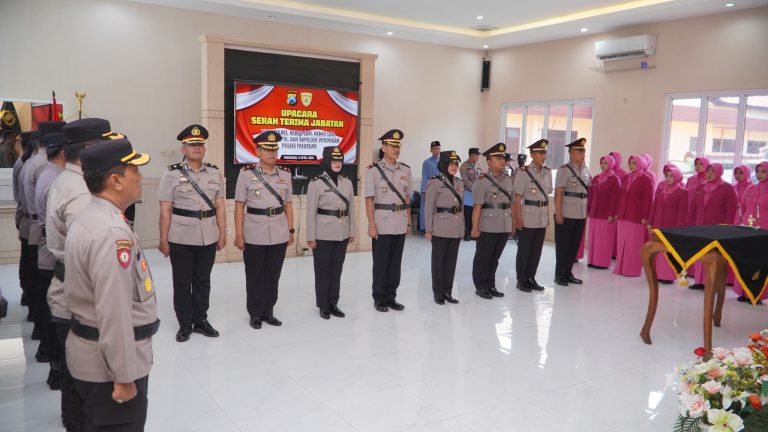 Serah Terima Jabatan Wakapolres hingga Kapolsek Winongan Digelar di Mapolres Pasuruan