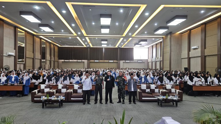 Tingkatkan Kompetensi Guru, Dandim Hadiri Seminar Nasional Matematika Indonesia