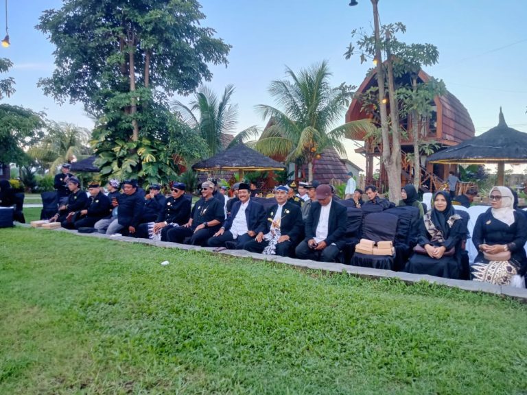 Halal bhihalal kelurga besar Generasi Trah Tawang Alun Macan Putih Blambangan.