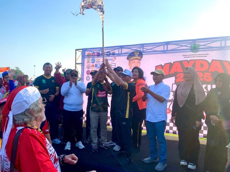 Dandim 0819 Pasuruan Hadiri “Malaku Bareng Bupati dan Gebyar Seni” Meriahkan May Day 2025