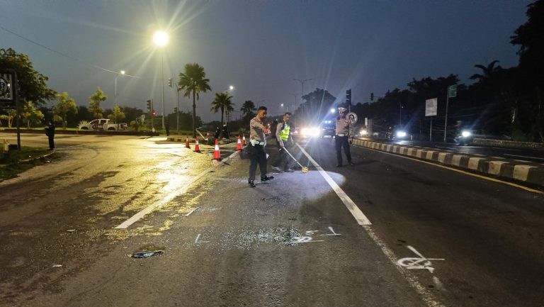 Polda Jatim Terjunkan Tim TAA Olah TKP Kecelakaan Truk Tabrak 9 Kendaraan di Purwodadi Pasuruan