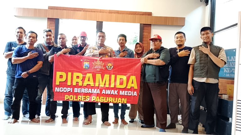 Ngopi Bersama Awak Media, Polres Pasuruan Perkuat Sinergi di HUT Bhayangkara ke-79