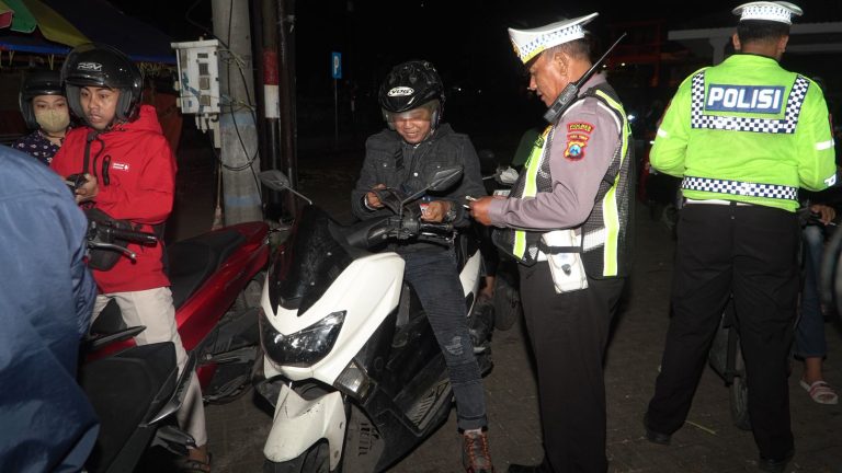 Polres Pasuruan Gelar Apel Razia Gabungan Ops Patuh Semeru 2025, Fokuskan Penertiban Malam Hari di Gempol dan Pandaan
