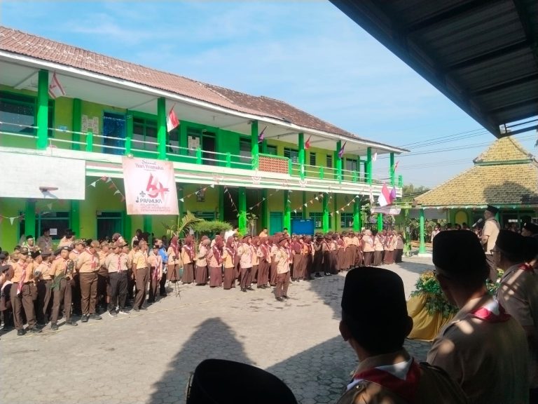 Wakil Bupati Pasuruan Hadiri HUT Pramuka ke 64 di MTs – MA Ma’arif Rembang Pasuruan