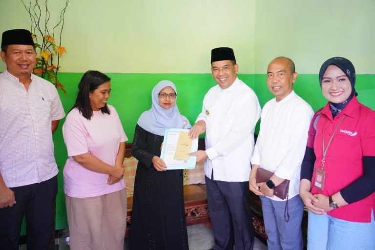 Hingga November, Santunan Kematian Cairkan Rp 1,4 M untuk 1.933 Ahli Waris, Wali Kota: Mudah-mudahan Tahun Depan Bisa Lebih Cepat