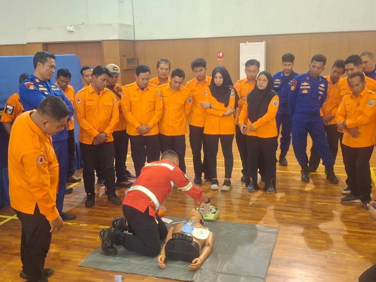 Tingkatkan Kesiapan Personel, Polres Probolinggo, BPBD, dan Tim Rescue PT.POMI Paiton Gelar Latihan SAR