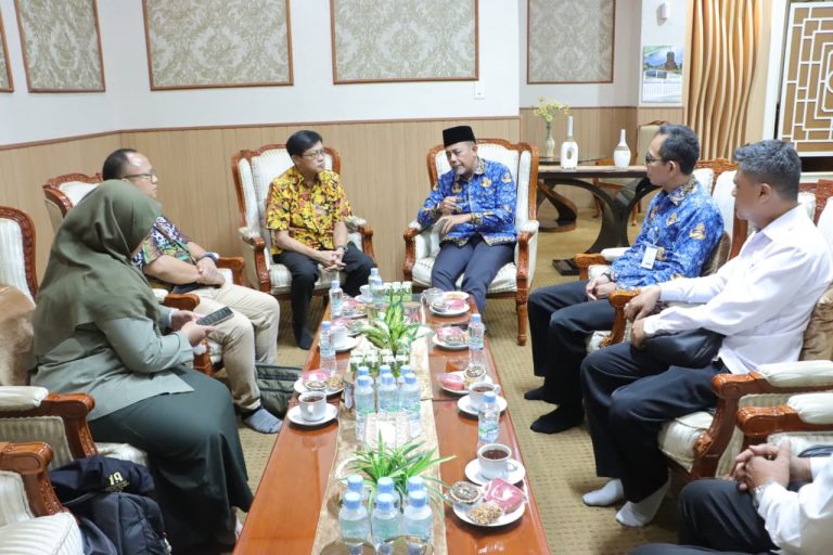Gus Haris Terima Kunjungan Kementan RI, Bahas Percepatan Program Perkebunan Tebu di Kabupaten Probolinggo