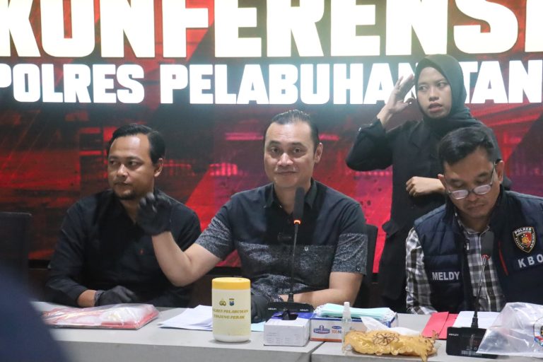Residivis Narkoba Kembali Ditangkap, Polres Pelabuhan Tanjung Perak Bongkar Peredaran 31 Gram Shabu di Jalan Bogen Surabaya.