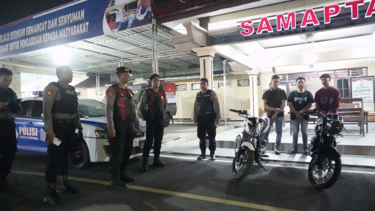 Aksi Freestyle Viral di Mojokerto Berujung Klarifikasi, Polisi Datangi Rumah Tiga Pemuda