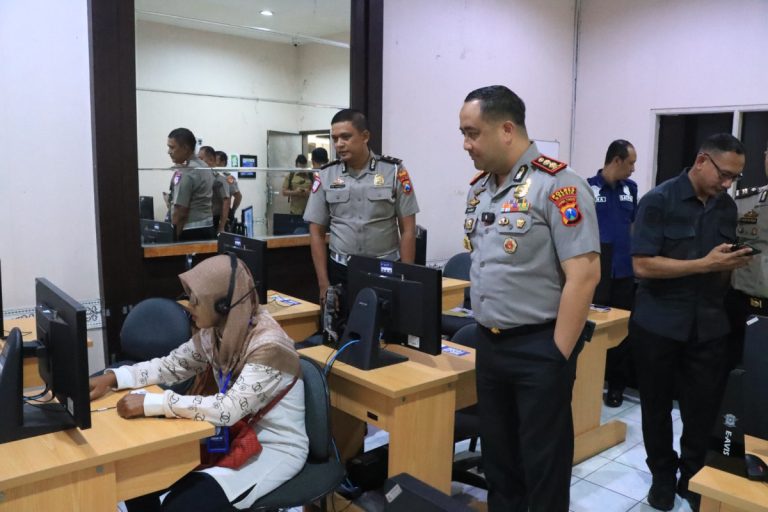 Kapolres Gresik Sidak Satpas hingga Mall Pelayanan Publik, Pastikan Layanan Prima Tanpa Celah Pungli