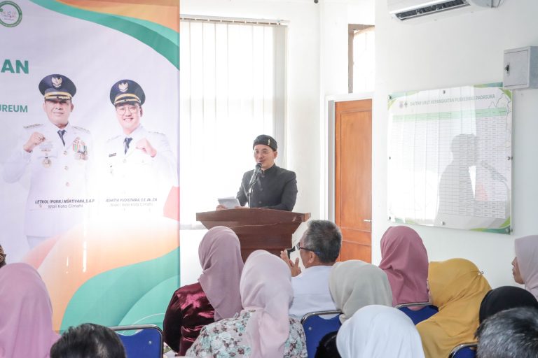 LAUNCHING PELAYANAN RAWAT JALAN SORE PUSKESMAS PADASUKA DAN PUSKEMAS CIBEUREUM